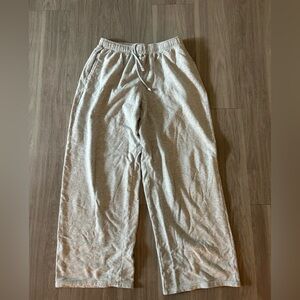 Universal Thread Light Gray Lounge Pants
